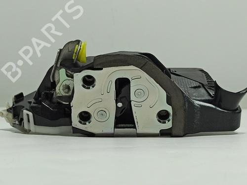 Used Front left lock TOYOTA YARIS (_P13_) 1.0 (KSP130_, KSP130) (69 hp) 18021395