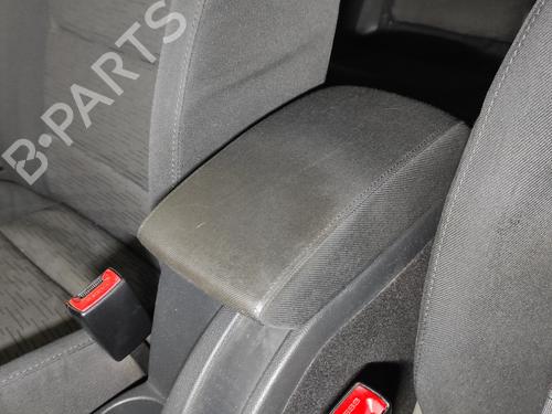 armrest-center-console-skoda-octavia-ii-1z3-16-tdi-2004-2005-2006-2007-2008-2009-2010-2011-2012-2013-12319197 main image