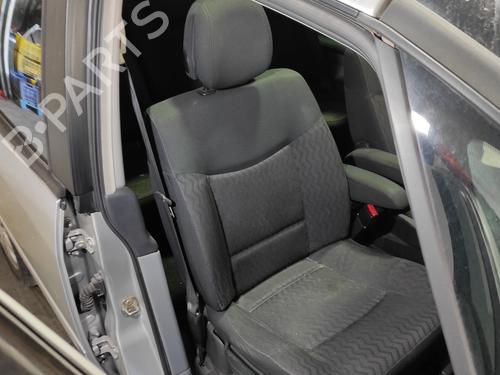 right-front-seat-renault-espace-iv-jk01_-2002-23396397 main image