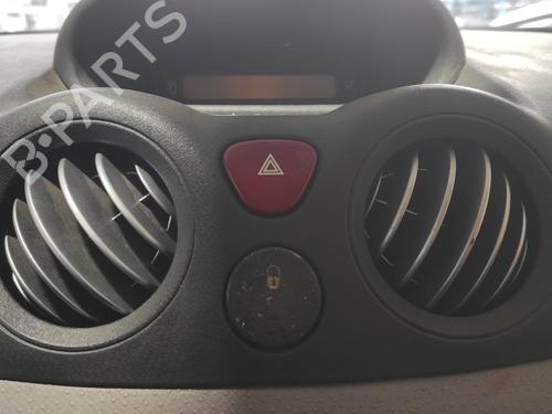air-vent-citroen-c3-pluriel-hb_-16-2003-22410804 main image