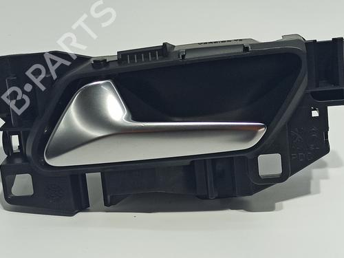 Used Front left interior door handle PEUGEOT 2008 II (UD_, US_, UY_, UJ_, UR_, UC_) 1.5 BlueHDI 130 (131 hp) 13259982