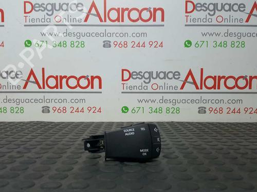 Used Switch RENAULT MEGANE IV Hatchback (B9A/M/N_) 1.2 TCe 130 (B9MR) (130 hp) 14530563