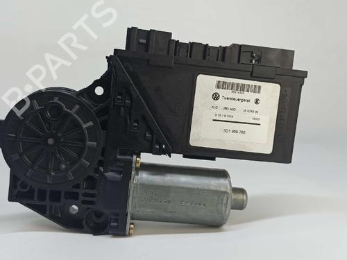 Right front window motor VW TOUAREG (7LA, 7L6, 7L7) 2.5 R5 TDI | BP7463103E20 