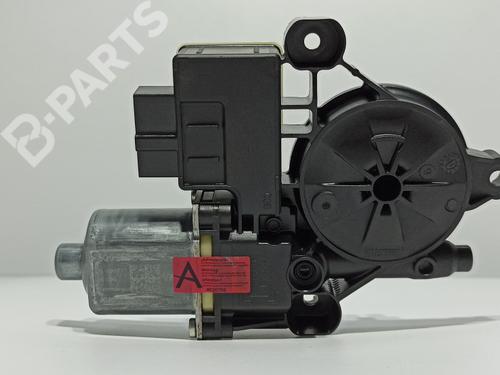 Rudehejsemotor bagstkærm venstre SKODA FABIA III (NJ3) 1.0 (75 hp) 11999418