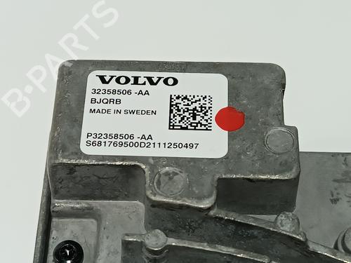 Camera VOLVO V90 II Estate (235) D4 AWD | BP17643485E14