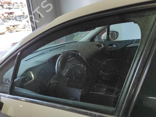 dr-rude-ventre-foran-citroen-c4-ii-nc_-2009-36393066 main image