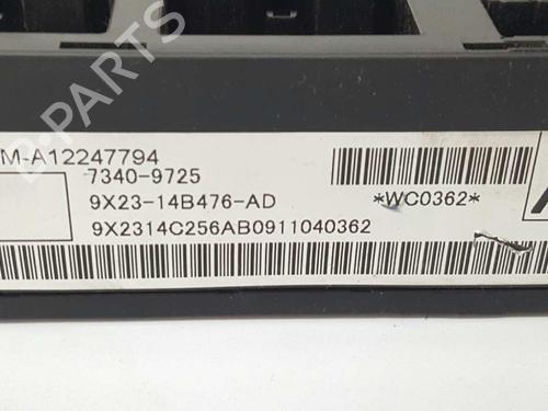 Fuse box JAGUAR XF I (X250) 3.0 D | BP3333334E1