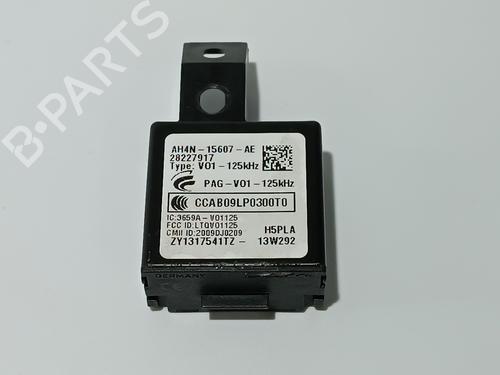 BP11833565M11 main image