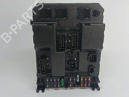 Used Fuse box PEUGEOT 307 (3A/C) 1.6 16V (109 hp) 6989278