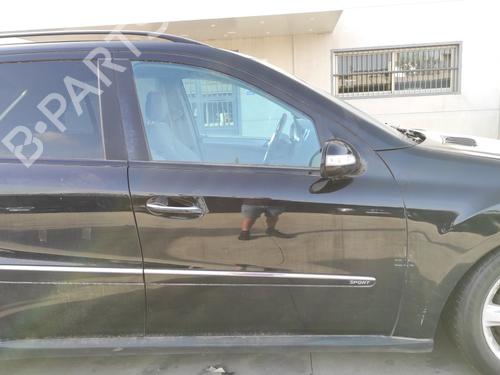 Used Right front door MERCEDES-BENZ M-CLASS (W164) [2005-2012]  14907573