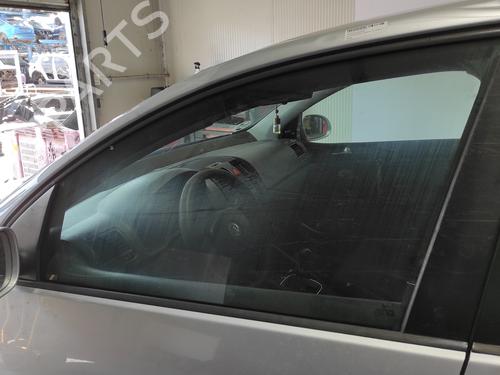 front-left-door-window-vw-golf-v-1k1-2003-2004-2005-2006-2007-2008-2009-2010-27489906 main image