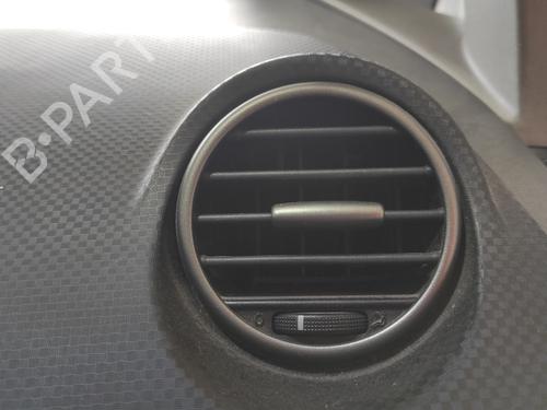 air-vent-seat-toledo-iii-5p2-2004-2005-2006-2007-2008-2009-25041432 main image