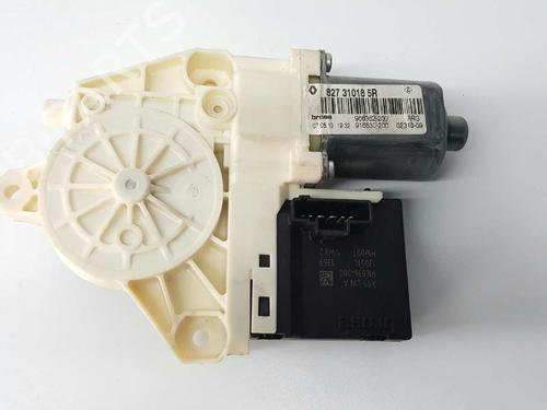 Rudehejsemotor bagstkærm venstre RENAULT MEGANE III Hatchback (BZ0/1_, B3_) 1.5 dCi (BZ09, BZ0D, BZ1W, BZ29, BZ14) (110 hp) 2749180