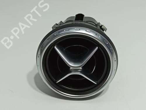 Used Air vent MERCEDES-BENZ GLA-CLASS (X156) GLA 200 CDI / d (156.908) (136 hp) 17461575