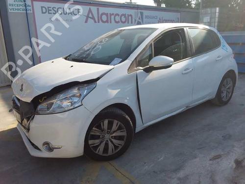 Rear center light PEUGEOT 208 I (CA_, CC_) 1.4 HDi | BP11426773I39 