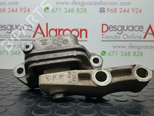 Used Engine mount FIAT DOBLO Bus (263_) 1.6 D Multijet (263AXH1A, 263AXL11, 263AXH1B) (90 hp) 10263213