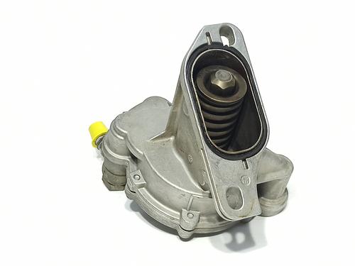Used Vacuum pump AUDI 100 C4 Saloon (4A2) 2.3 E (133 hp) 26056165