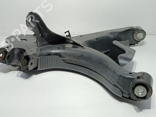 Querlenker rechts hinten für MERCEDES-BENZ V-CLASS (W447) V 250 CDI / d 4-matic (447.811, 447.813) (190 hp) 26463400