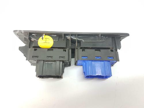 Right front window switch CITROËN C-ELYSEE (DD_) | BP3327745I26