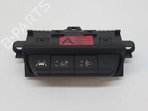 Used Switch RENAULT CLIO V (B7_) 1.0 TCe 100 (B7MT) (101 hp) 9234316