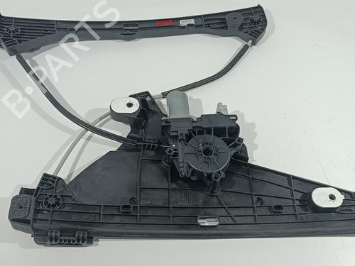 Rudehejsemekanisme Højre foran OPEL CORSA F (P2JO) 1.2 (68) (101 hp) 21086165
