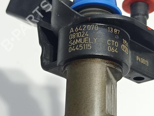 Injector MERCEDES-BENZ S-CLASS (W221, V221) S 320 CDI (221.022, 221.122) | BP17574482M100