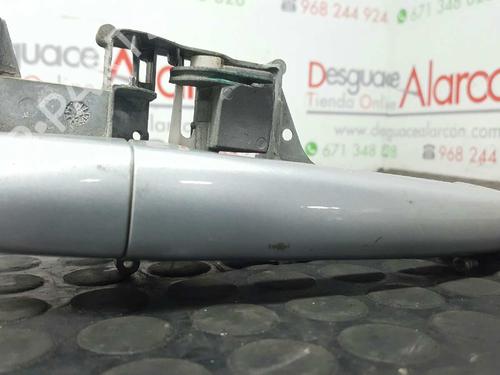 Used Front right exterior door handle PEUGEOT 308 I (4A_, 4C_) 1.6 HDi (109 hp) 2739756