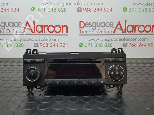 Used Radio MERCEDES-BENZ B-CLASS Sports Tourer (W245) B 200 CDI (245.208) (140 hp) 2748365
