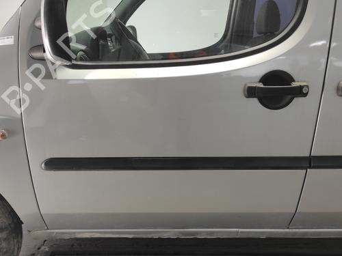 Left front door FIAT DOBLO Box Body/MPV (223_) 1.3 D Multijet | BP25451471C2