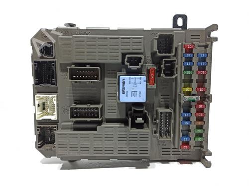 Zekeringkast CITROËN C5 I (DC_) 2.2 HDi (DC4HXB, DC4HXE) | BP22187587E1 