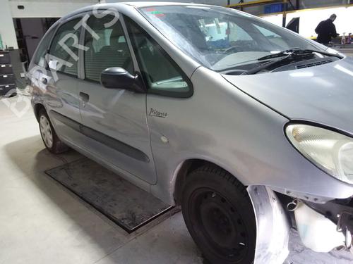 Left front fog light CITROËN XSARA PICASSO (N68) 2.0 HDi | BP2832641C30