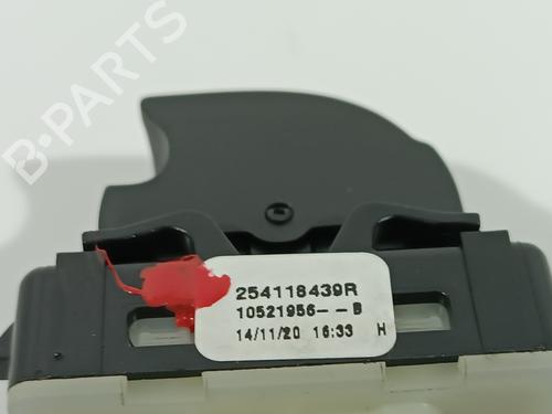Right front window switch DACIA SANDERO III 1.0 TCe LPG | BP18153690I26 