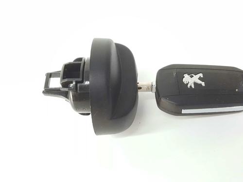 Used Fuel flap PEUGEOT 208 I (CA_, CC_) 1.6 HDi (94 hp) 10264676