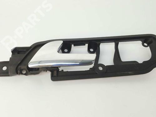 Used Front left interior door handle VW POLO (9N_, 9A_) 1.9 SDI (64 hp) 6882172