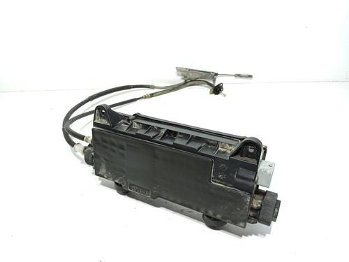 hand-brake-renault-scenic-ii-jm01_-2003-2004-2005-2006-2007-2008-2009-2010-37016016 main image