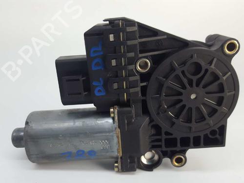 Portierruitmotor rechtsvoor AUDI A6 C5 (4B2, 4B4) 2.5 TDI (150 hp) 4394975