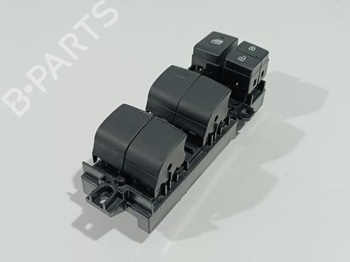 left-front-window-switch-toyota-yaris-_p21_-_pa1_-_ph1_-2020-24945089 main image