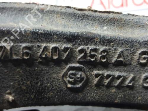 Right front steering knuckle VW TOUAREG (7LA, 7L6, 7L7) 2.5 R5 TDI | BP2734037M26
