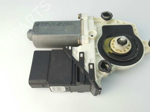 Right rear window motor VW BORA I (1J2) 1.6 | BP6871449E22 