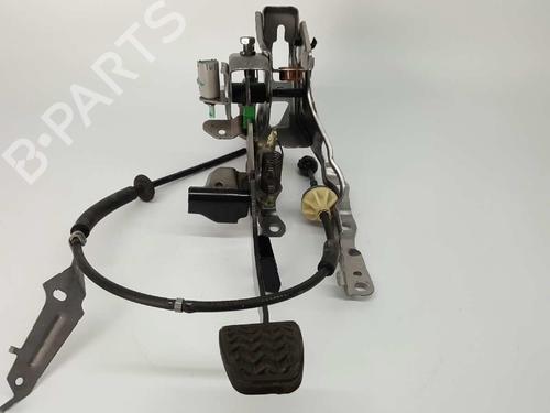 Clutch pedal PEUGEOT 108 1.2 | BP8776644I13