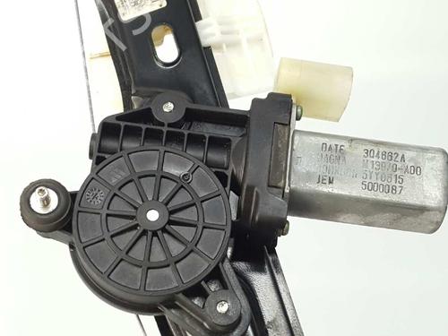 Rear left window mechanism BMW 1 (F20) 118 d | BP4247668C24