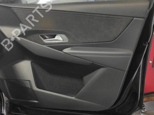 right-front-door-panel-ds-ds-7-crossback-j4_-jr_-jc_-puretech-130-jrhnsu-98198357zd-2017-19434445 main image