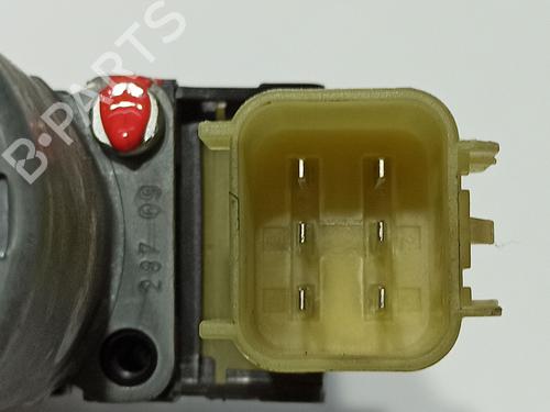 Left front window motor FORD FIESTA VI (CB1, CCN) 1.4 TDCi | BP39249917E21 - Image 4