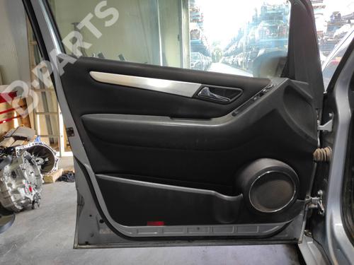 Left front door panel MERCEDES-BENZ B-CLASS Sports Tourer (W245) B 180 CDI (245.207) (109 hp) 11426797