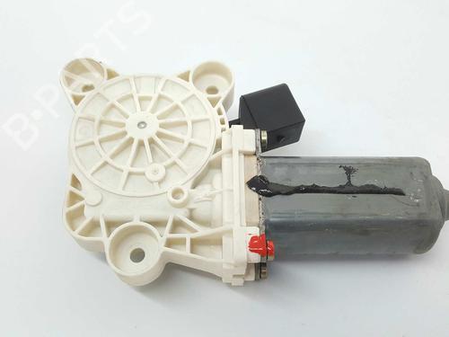 Rudehejsemotor forskærm venstre MERCEDES-BENZ C-CLASS Coupe (CL203) C 220 CDI (203.708) (150 hp) 7776027