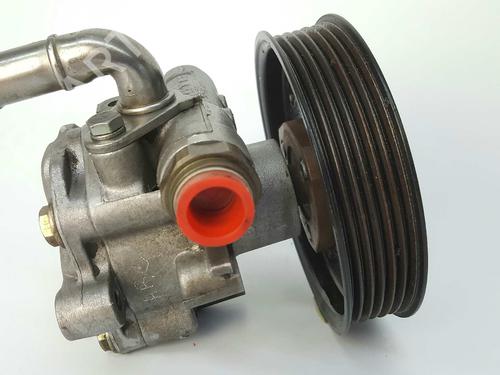 Used Steering pump VW BORA I (1J2) 1.6 (101 hp) 8181506