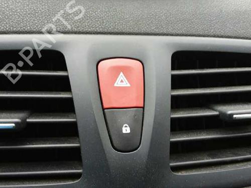 Used Warning switch RENAULT MEGANE III Hatchback (BZ0/1_, B3_) 1.5 dCi (86 hp) 6628627
