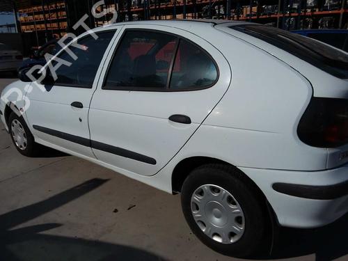 Left mirror RENAULT MEGANE I (BA0/1_) 1.6 e (BA0F, BA0S) | BP6032398C26