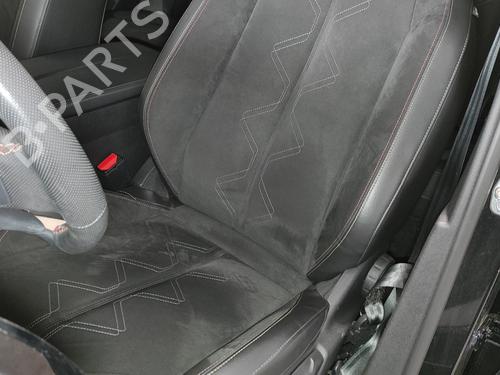 left-front-seat-ds-ds-7-crossback-j4_-jr_-jc_-puretech-130-jrhnsu-2017-19434439 main image