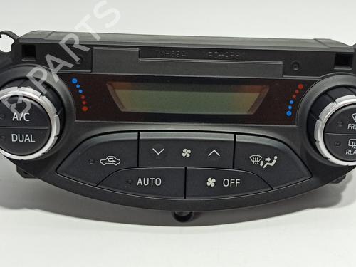 Used Climate control TOYOTA YARIS (_P13_) 1.5 (NSP131_) (112 hp) 17861683